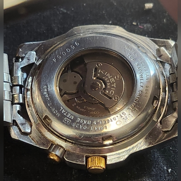Vintage Seiko Kinetic mens watch - Picture 8 of 9